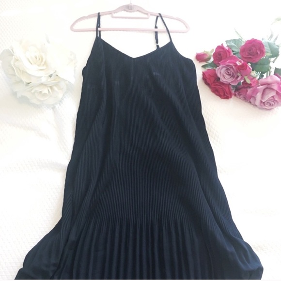 Abercrombie & Fitch Dresses & Skirts - NEVER WORN: Abercrombie & Fitch Navy Chiffon Dress